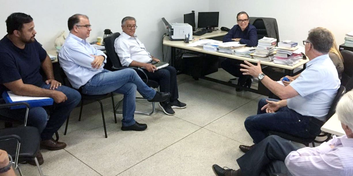Prefeito Norair e ITESP esteve reunido na última terça-feira, dia 06, com o Procurador Regional do Estado Luis Carlos Gimenes para tratar dos últimos ajustes referentes à transferência dos documentos 
