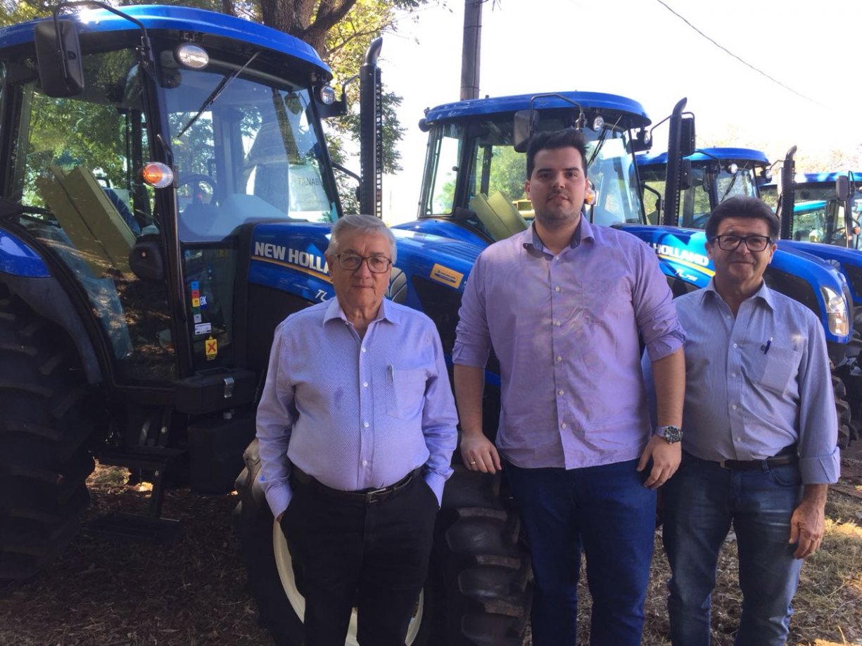 Tanabi recebeu hoje na cidade de Campinas um trator e três implementos agrícolas do kit “Patrulha Agrícola”