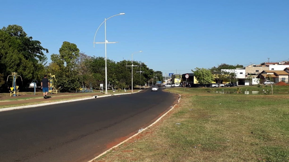 Furto de fios e cabos elétricos afeta iluminação da Avenida Diego Carmona Garcia