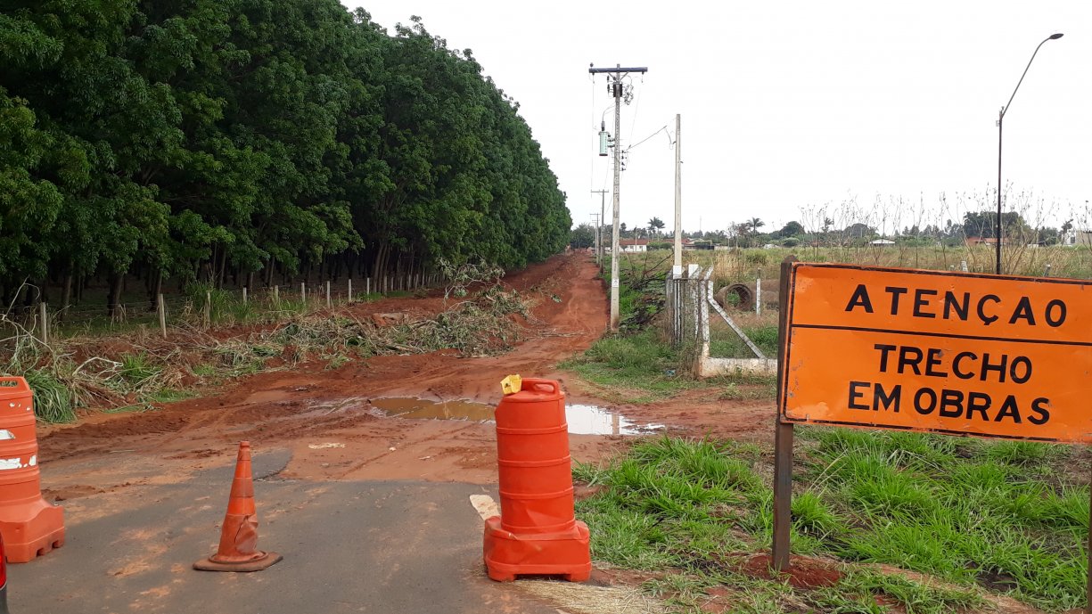 Obras para a pavimentação da Rua Amazonas, no bairro do Ecatu, foram iniciadas