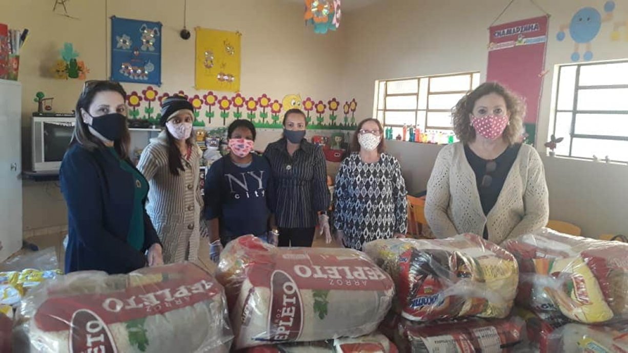 Prefeitura e Educação de Tanabi realizaram a segunda entrega de Kits Alimentação a todos os alunos da Rede Municipal de Ensino