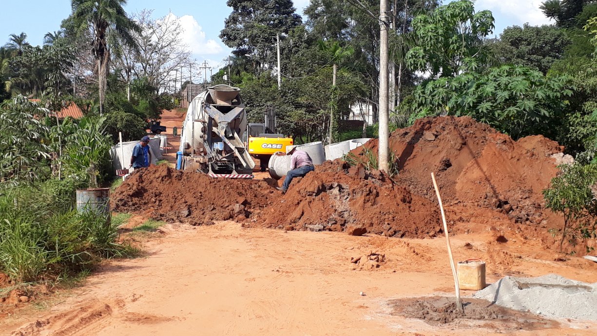 Prefeitura inicia obras para a pavimentação da Rua Sebastião de Carvalho
