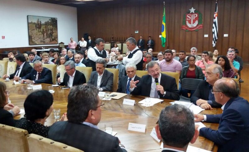 Governo do Estado assina termo de doação do terreno da USP para Tanabi