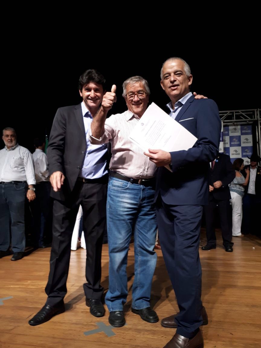 No último sábado (05) Tanabi recebeu a liberação de R$ 600 mil reais para obras de pavimentação. Com esta verba o investimento feito pelo Governo este ano em Tanabi já passa de R$ 1,3 milhões de reais
