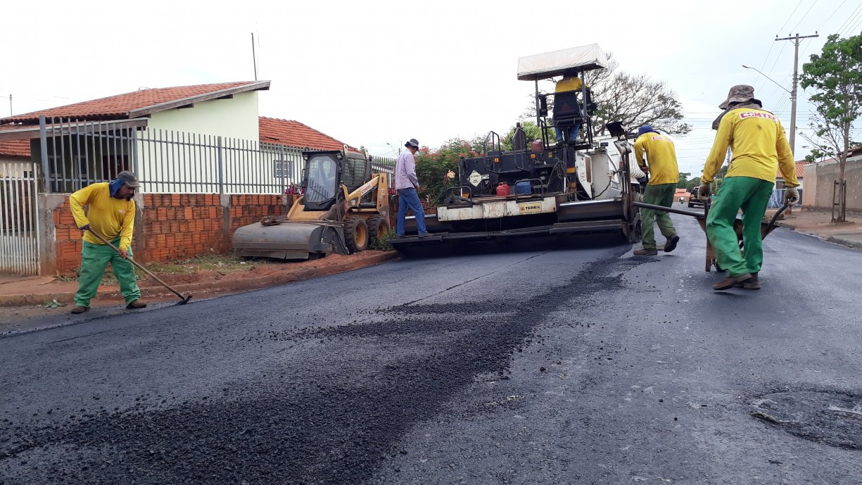 Prefeitura investe mais R$ 702 mil reais de recursos próprios do município e dá início na 3ª etapa das obras de recape asfáltico em diversas ruas de Tanabi