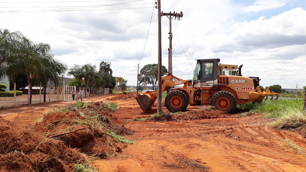 Prefeitura inicia as obras da Marginal Domingos Galego Dias