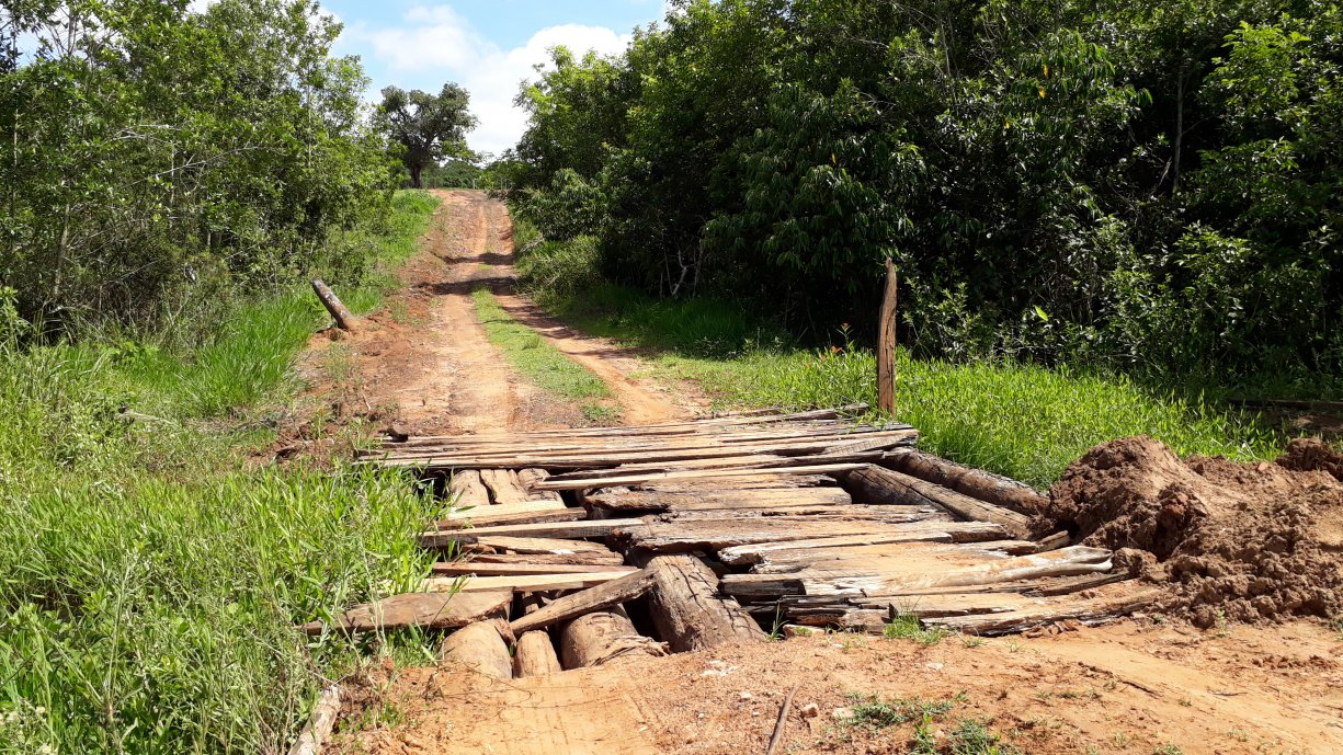 Ponte sobre a cabeceira do Córrego Jataí, na região do Bairro do Sapé, será reconstruída